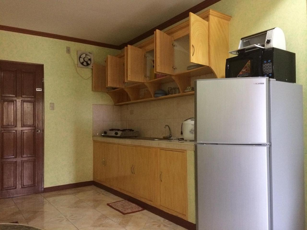 Sunrise Apartelle Olongapo Esterno foto