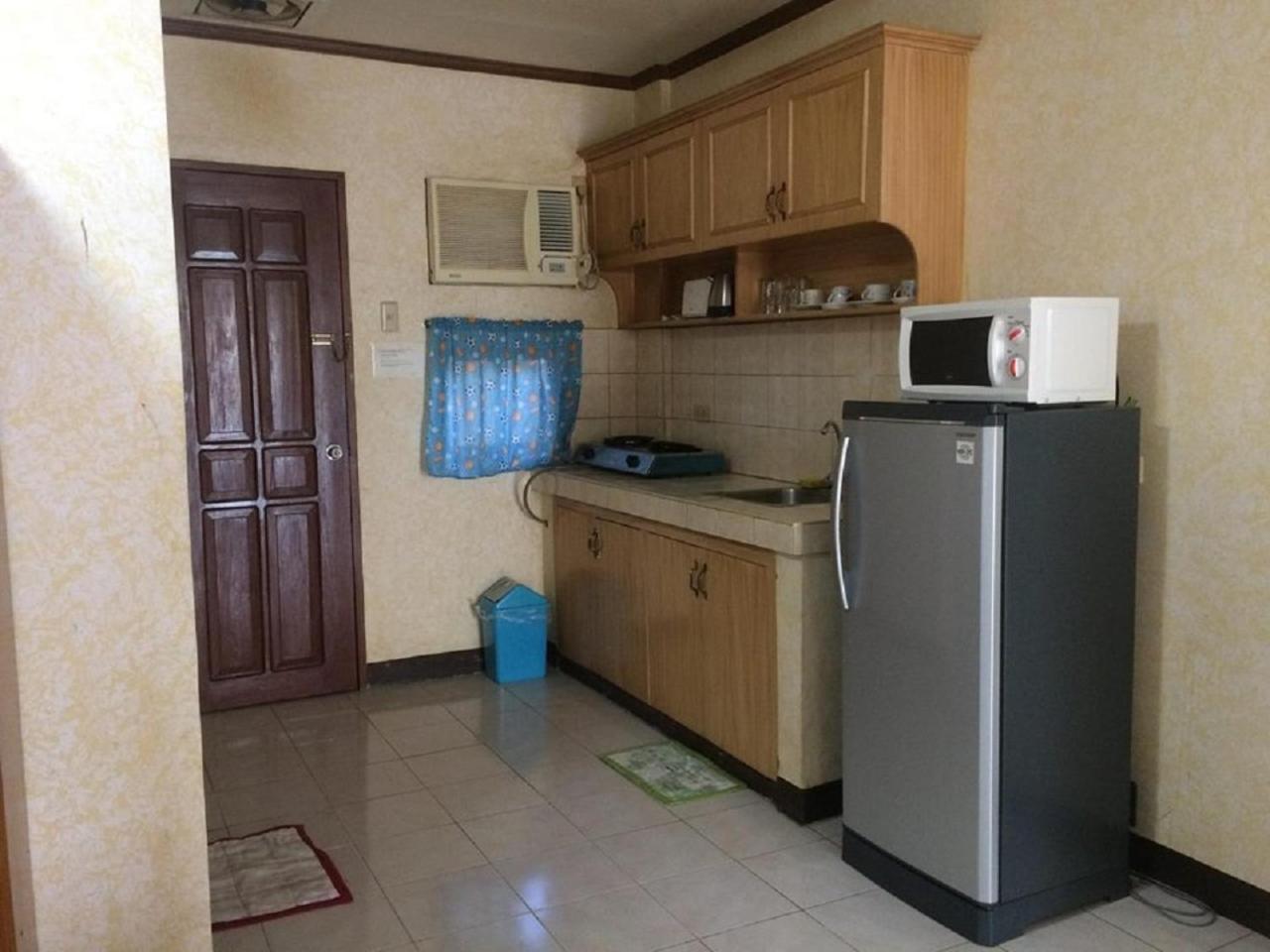 Sunrise Apartelle Olongapo Esterno foto