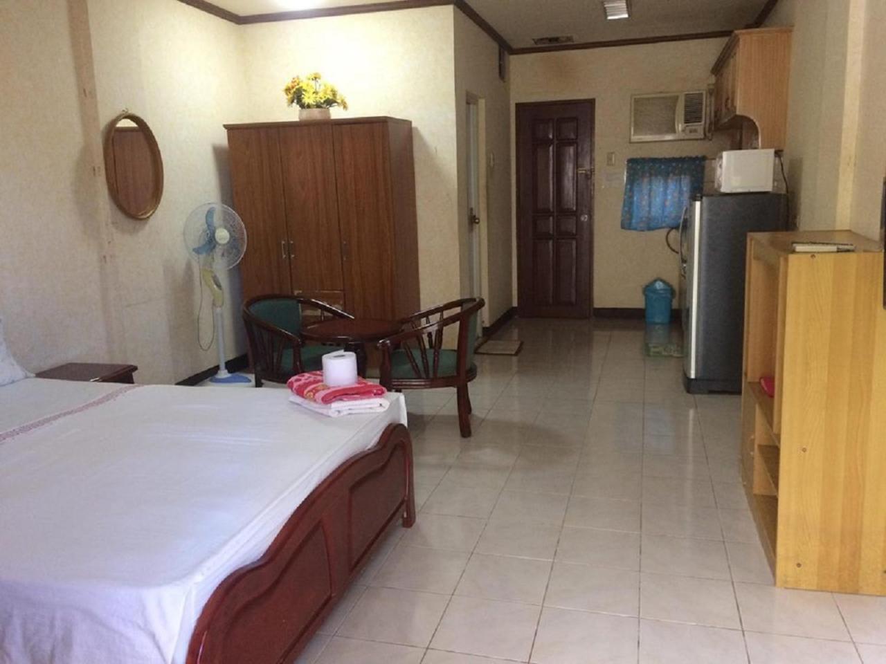Sunrise Apartelle Olongapo Esterno foto