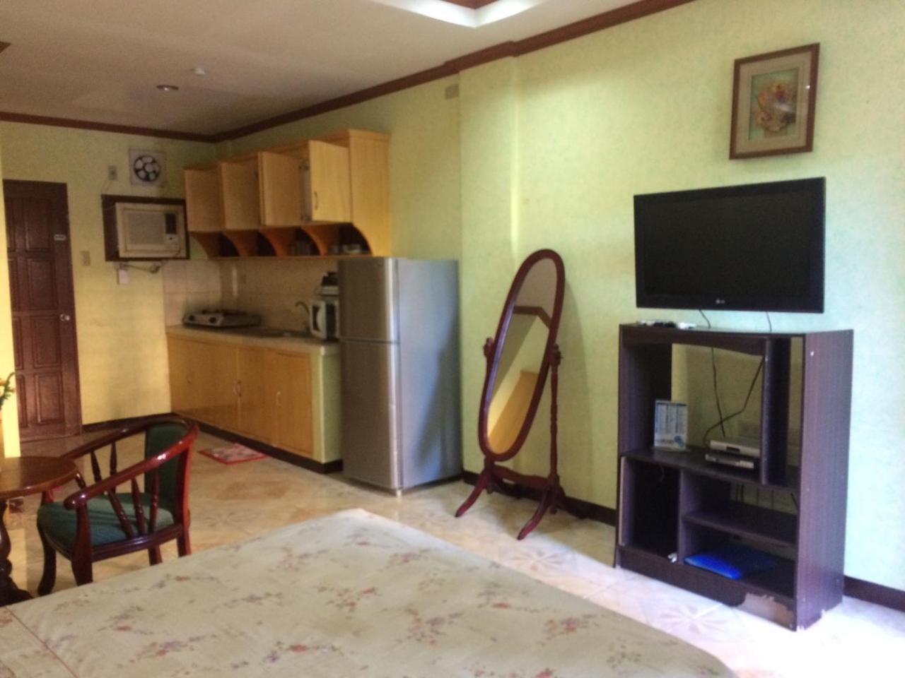 Sunrise Apartelle Olongapo Esterno foto