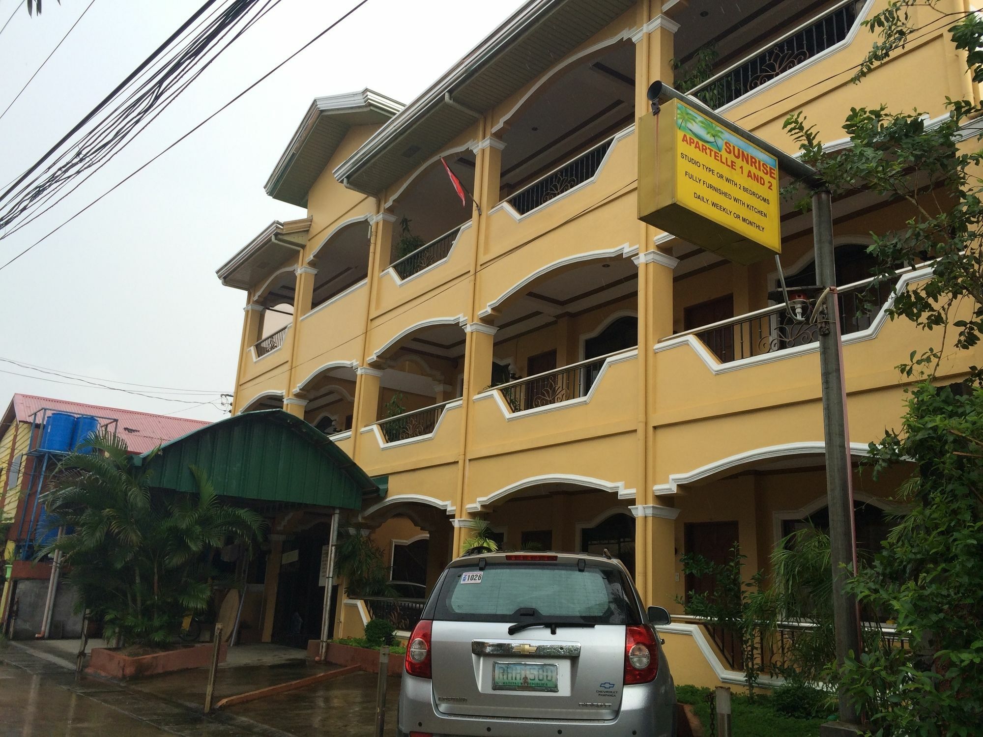 Sunrise Apartelle Olongapo Esterno foto