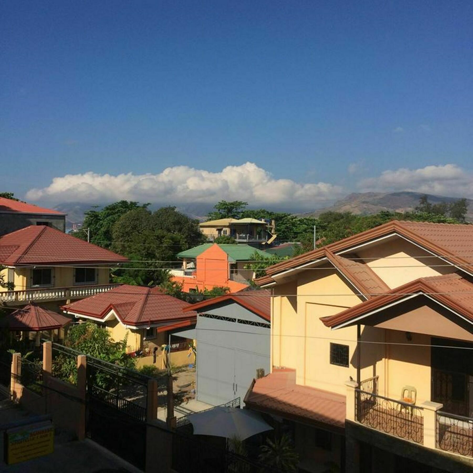 Sunrise Apartelle Olongapo Esterno foto